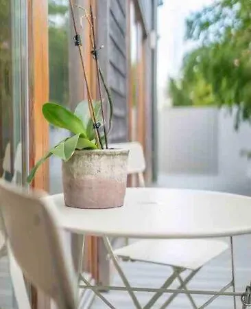 Beautiful Garden With Private Patio And Garden View * Dublin