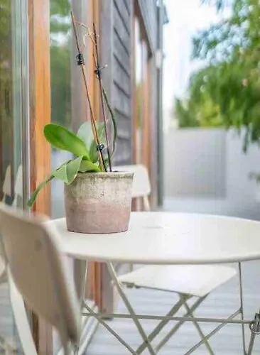 Beautiful Garden With Private Patio And Garden View * Dublin